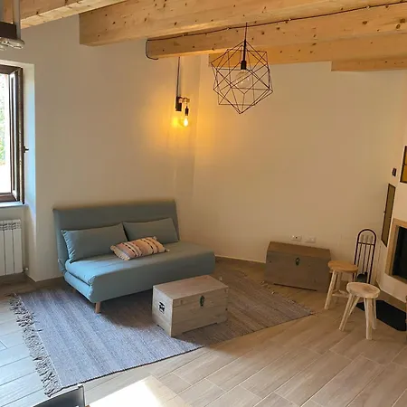 Apartment La Rocca Di